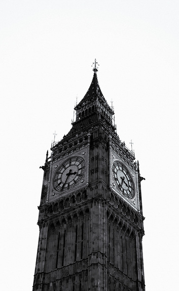 Schwarz-weiße ansicht des elizabeth tower