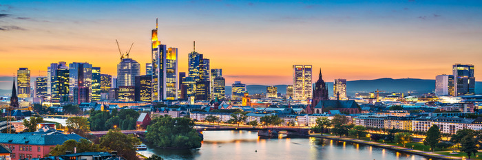 Panorama von frankfurt und der themse