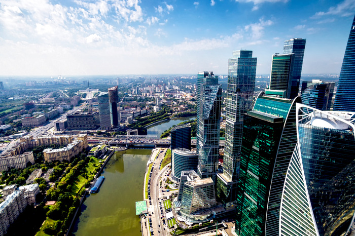 Moskauer landschaft mit dem fluss