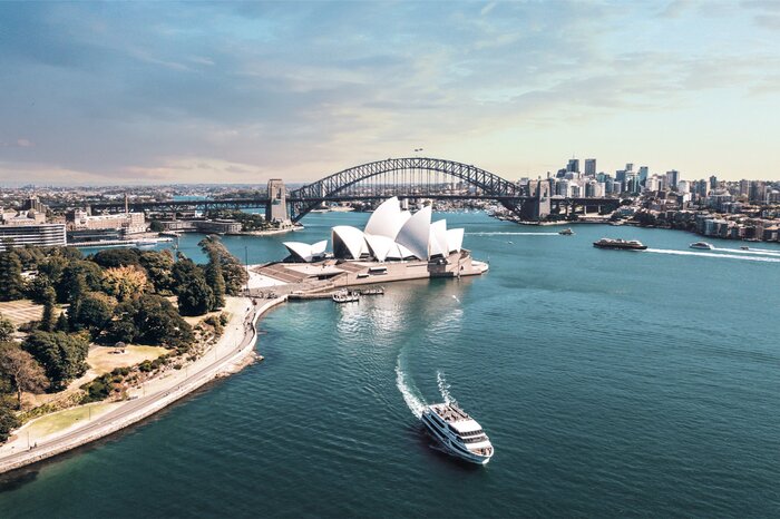 Fähre auf den gewässern des hafens von sydney