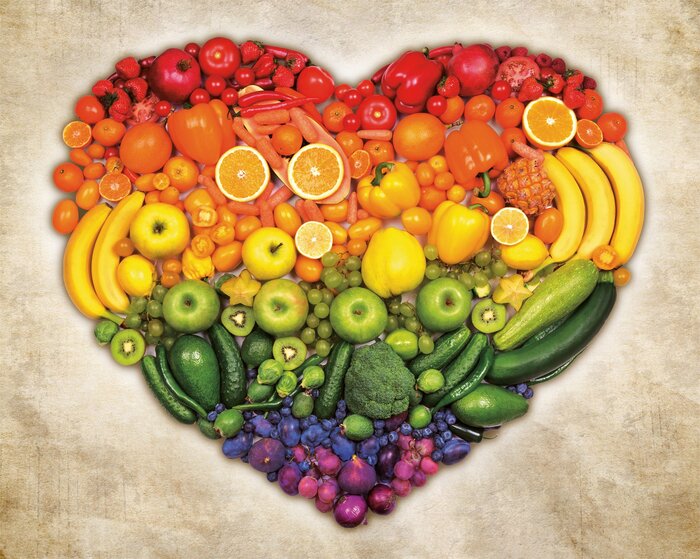 Eine harmonie aus farben und aromen in form eines herzens