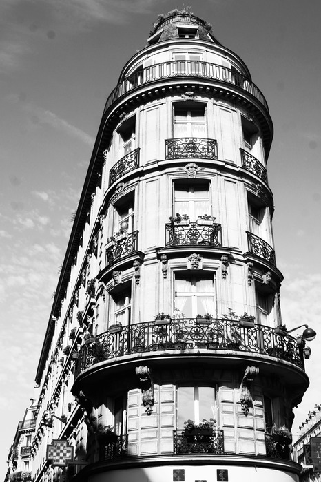 Mietshaus mit abgerundeter ecke