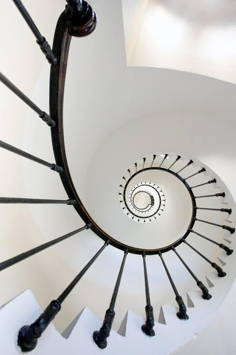 Moderne wendeltreppe