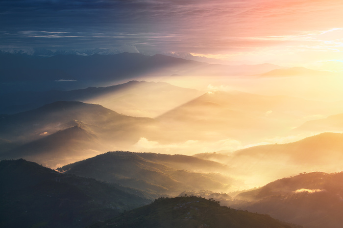 Poster Panorama der Berge mit untergehender Sonne