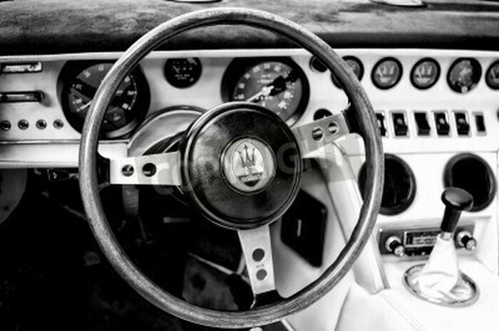 Fototapete Schwarz-weißes Foto von Autoinneren