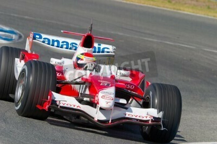 Fototapete Jerez de la Frontera, Spanien - 11. Oktober: Ricardo Zonta Toyota F1 Rennen bei der Trainingssitzung am 11. Oktober 2006 in Jerez de la Frontera , Spanien