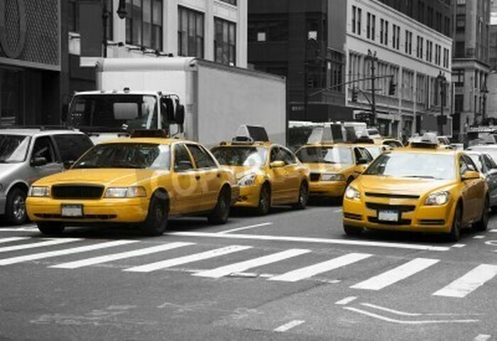 Fototapete New Yorker Taxis bei Fußgängerübergang