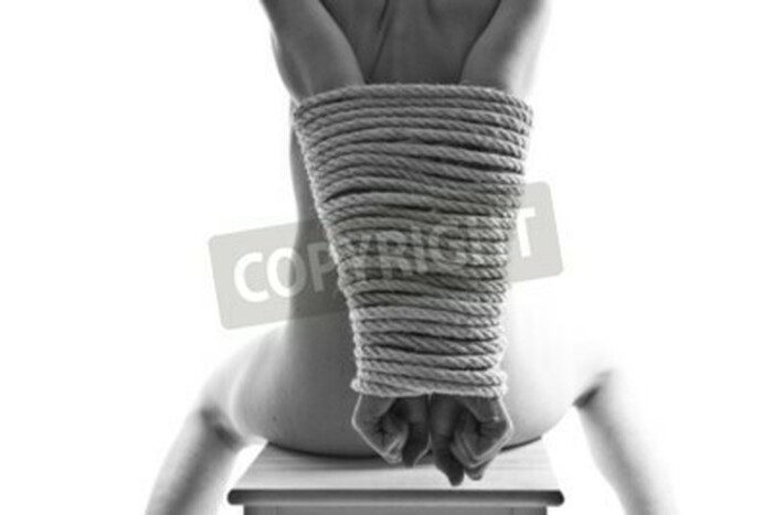 Bild Akt mit einer verbundenen Frau