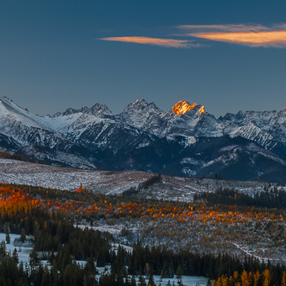Coucher de soleil sur les montagnes