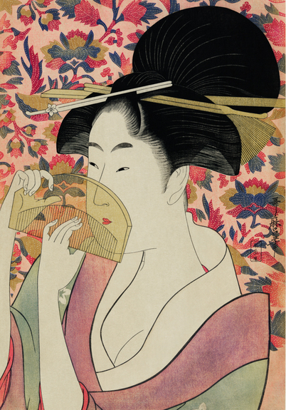 Femme japonaise tenant un peigne
