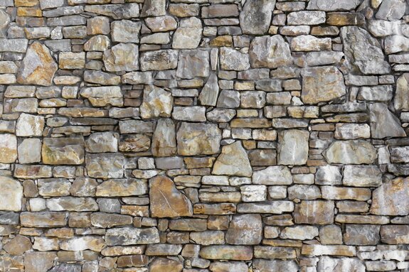 Mur abstrait en pierres