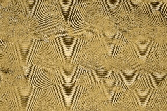 Cercles sur un mur en béton dans le style glamour