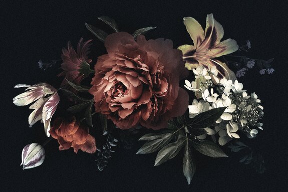 Bouquet de fleurs sur fond sombre