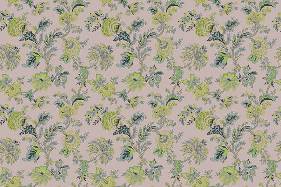 Bouquet de fleurs tropicales au milieu d'une végétation dense