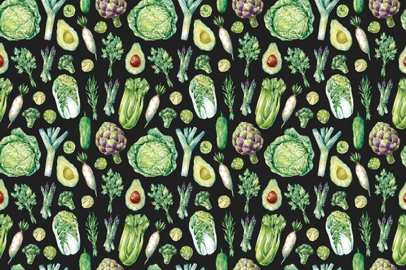 Divers légumes sur fond noir