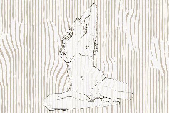 Portrait sensuel d'une femme sur fond à rayures