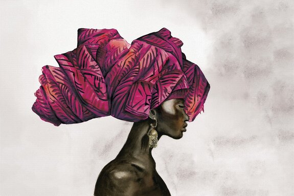 Femme avec un turban africain sur la tête