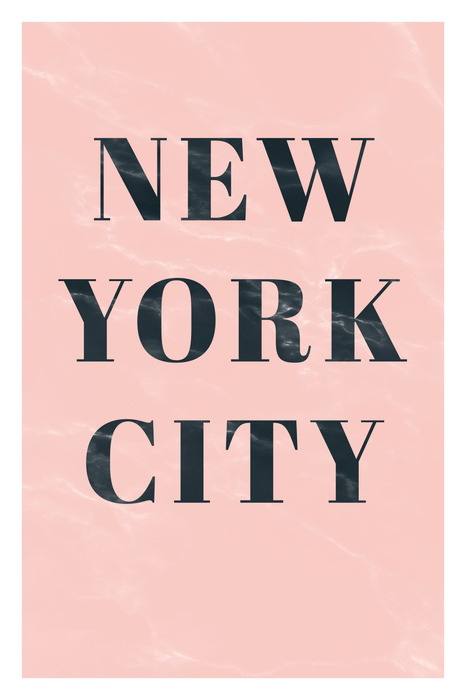 L'inscription « new york city » sur un fond rose poudré