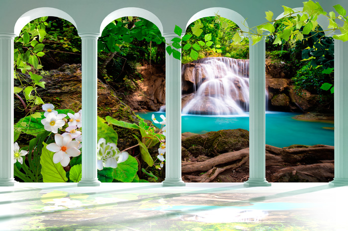 La cascade paradisiaque derrière les colonnes