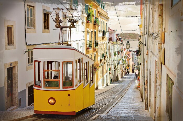 Paysage urbain avec un tramway jaune