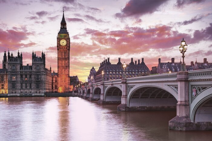 La lueur dorée de londres et de la rivière