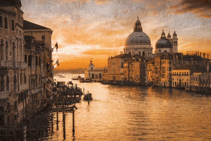 Panorama de venise avec la basilique au crépuscule