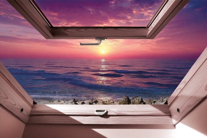 Vue sur la mer et le ciel rose