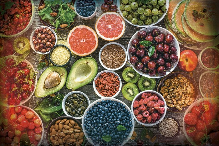 Divers fruits parmi les graines