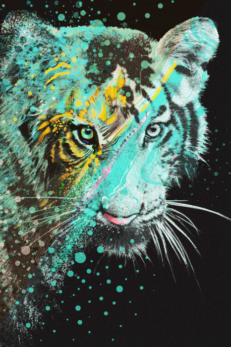 Portrait de tigre avec des accents menthe et jaune