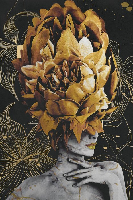 Artistiek portret van een vrouw in gouden bloemen