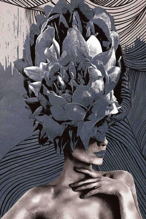 Portret van een vrouw met een florale abstractie