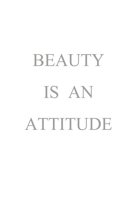 Een subtiele grijze inscriptie over schoonheid